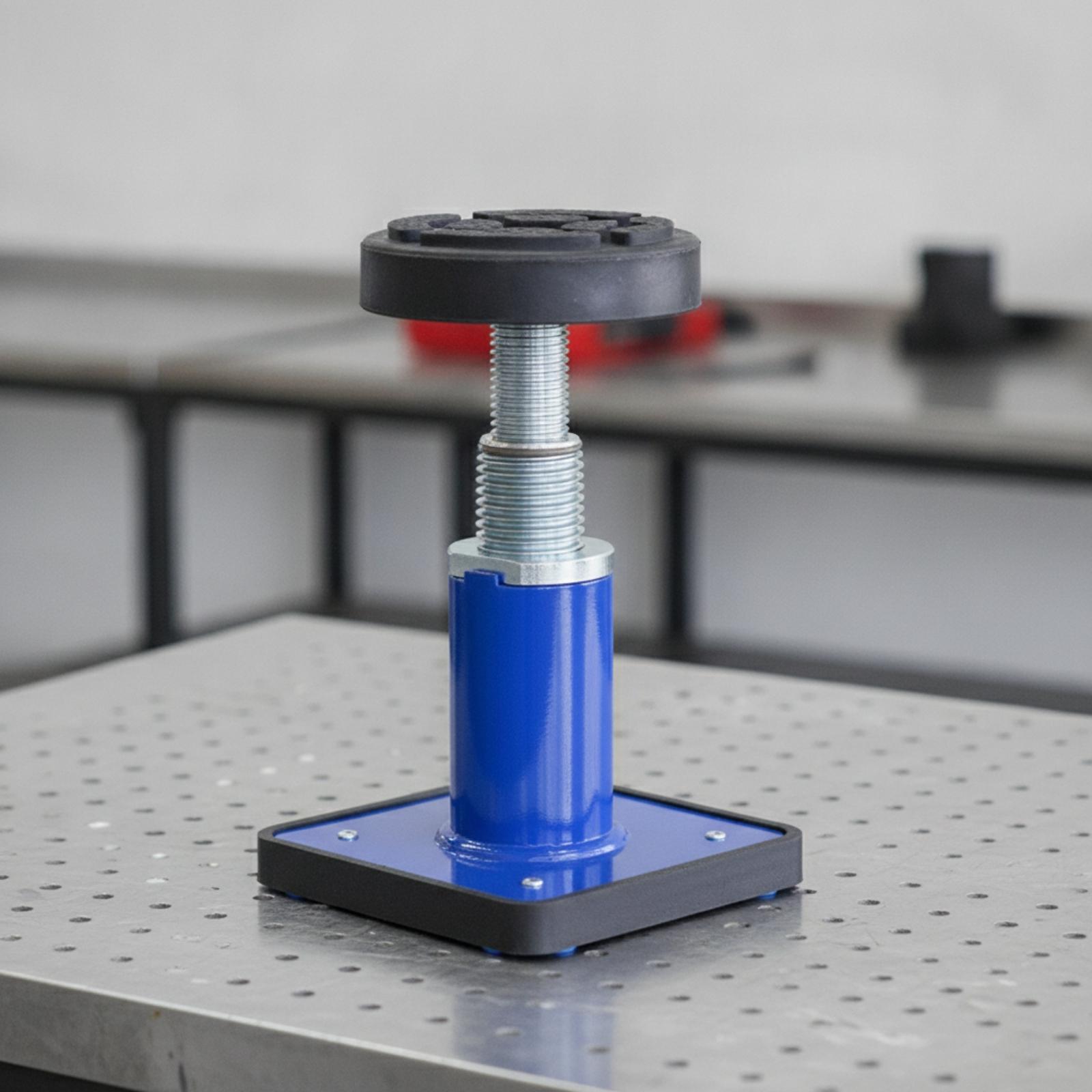 車両用リフトスタンドの調整可能なゴム製サポート。車両のメンテ - Car Jack のレビューと価格